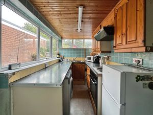 Kitchen - click for photo gallery